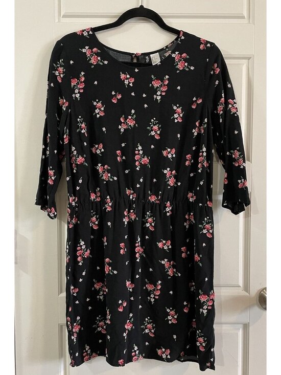 Divided by H&M Dresses & Skirts - H&M Divided Womens Dress Black Floral Stretch KneeLength 3/4 Sleeve Size 12